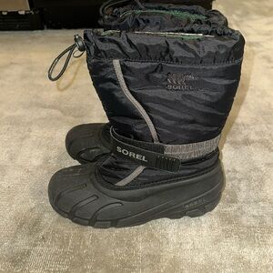 SOREL Kids Winter Boots/Black/Size 6